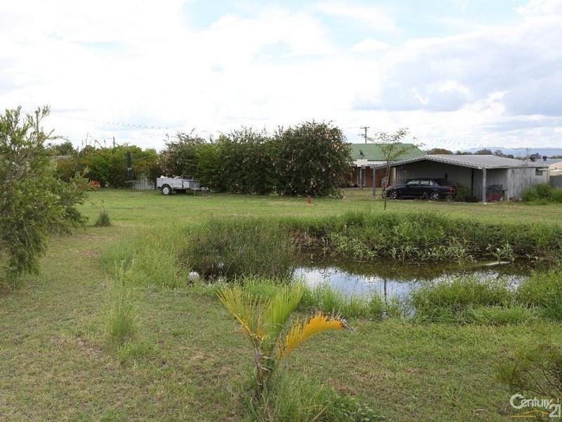 7 Nathan Crt, Plainland QLD 4341