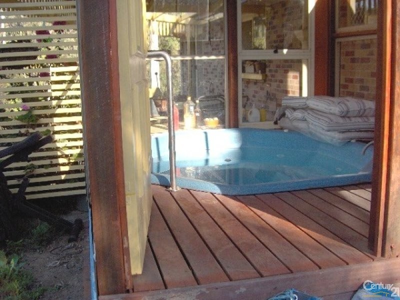 Kensington Grove QLD 4341