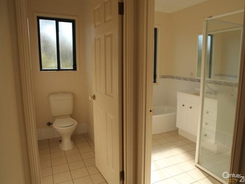 19 Daintree Court, Fernvale QLD 4306