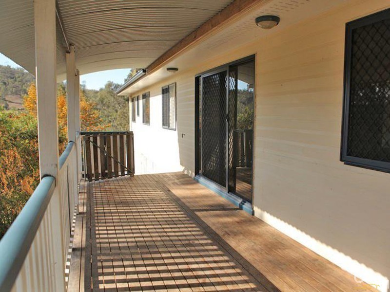 19 Daintree Court, Fernvale QLD 4306