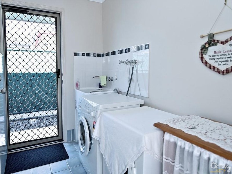 15 Manthey Road, Tarampa QLD 4311