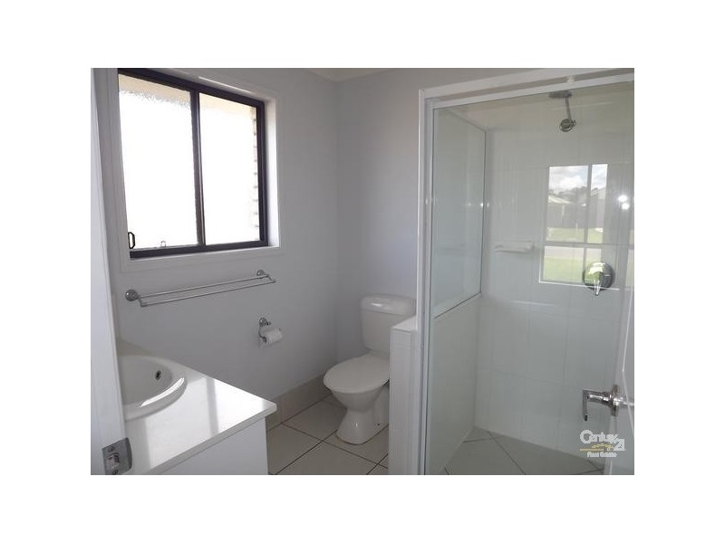 6 Lewis Crescent, Lowood QLD 4311