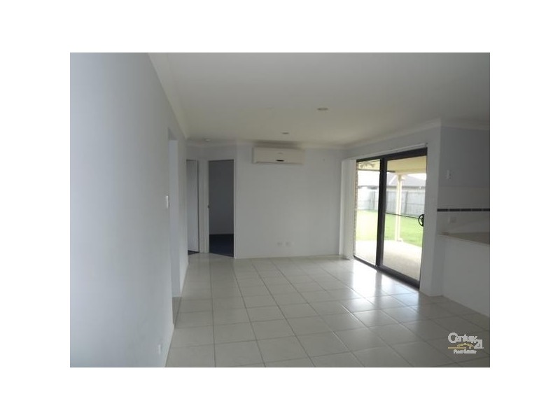 6 Lewis Crescent, Lowood QLD 4311