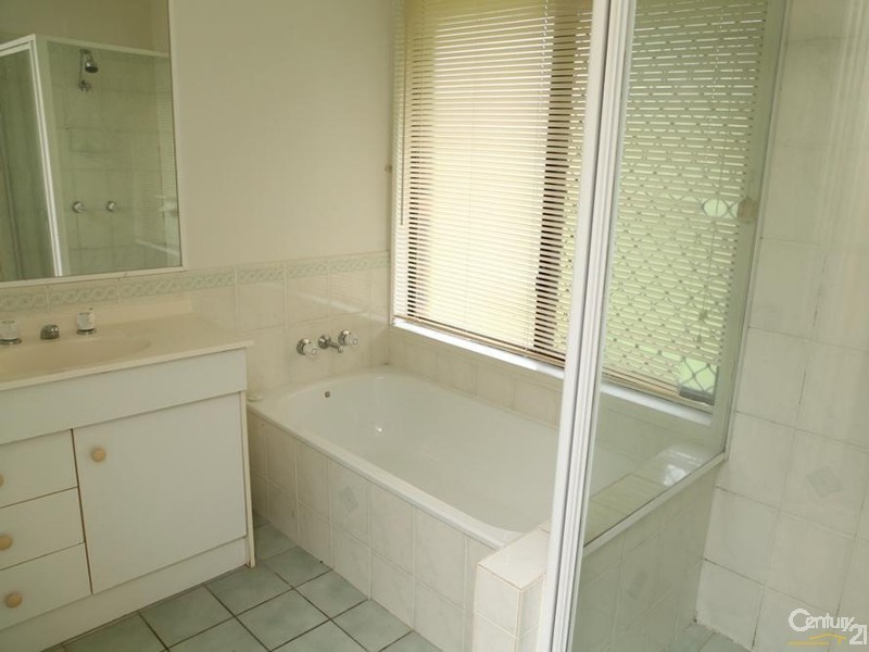 12 Steiler Dr, Plainland QLD 4341