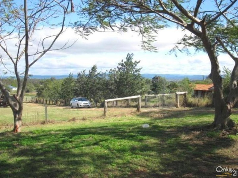 12 Steiler Dr, Plainland QLD 4341