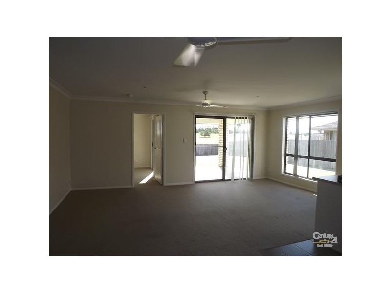 38 Bray Street, Lowood QLD 4311