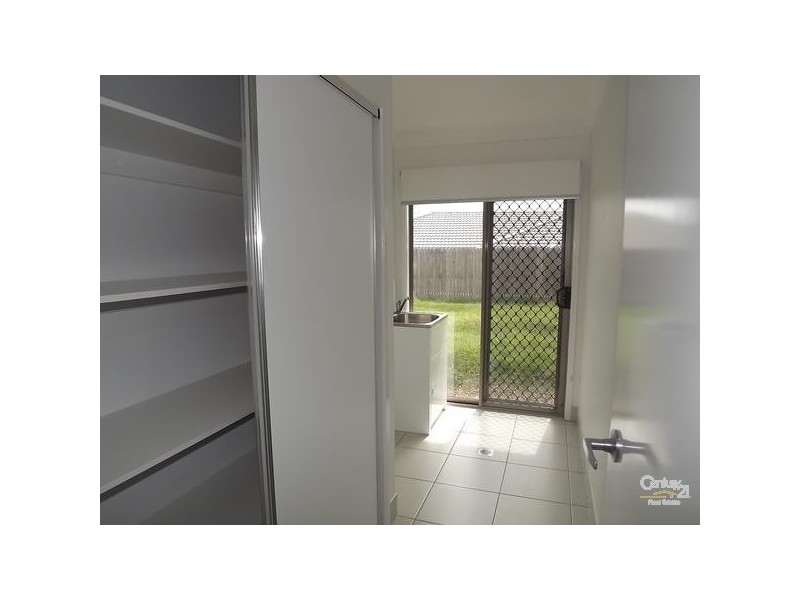 36 Peregrine Drive, Lowood QLD 4311