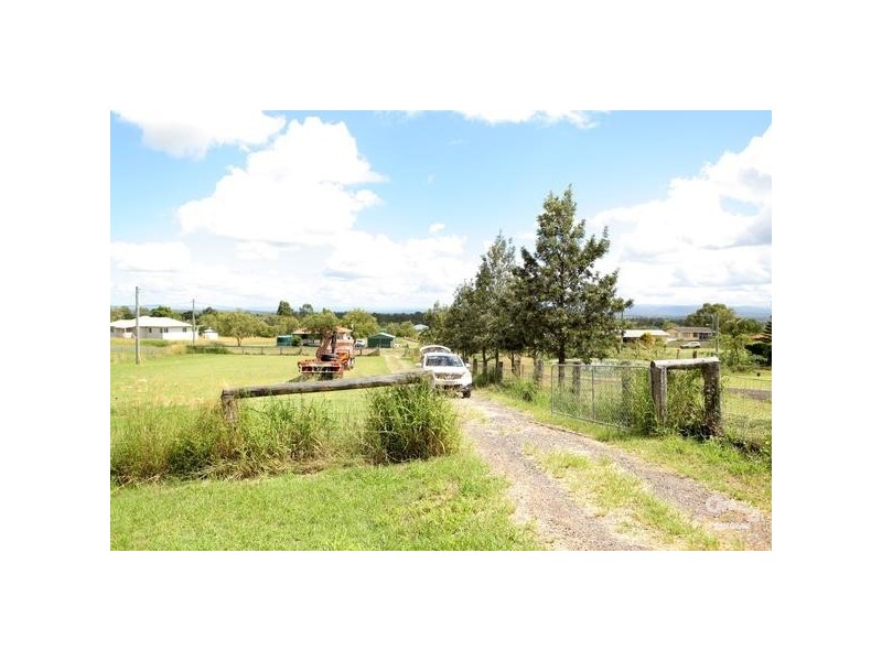 12 Steiler Drive, Plainland QLD 4341