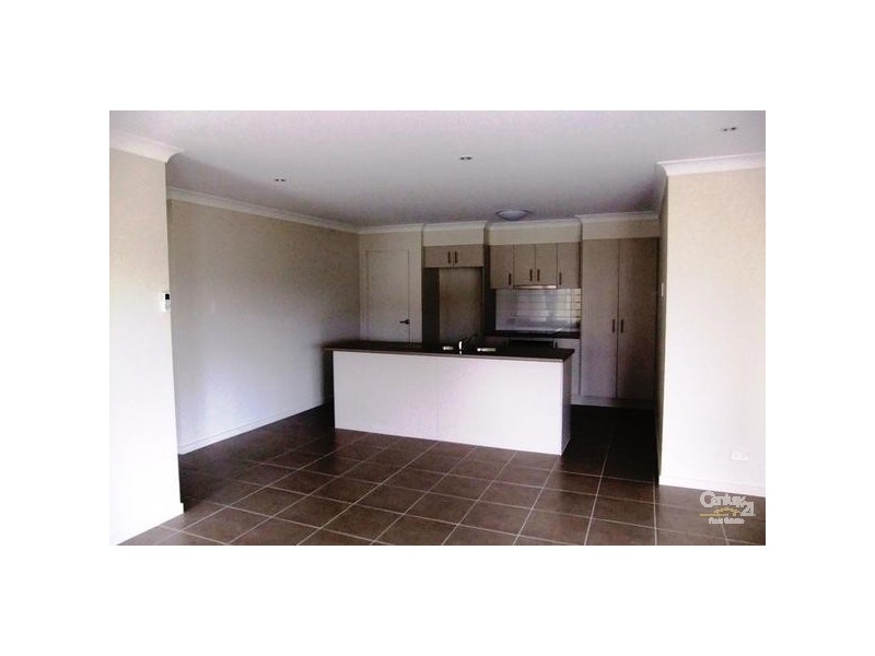 92 Honeywood Drive, Fernvale QLD 4306