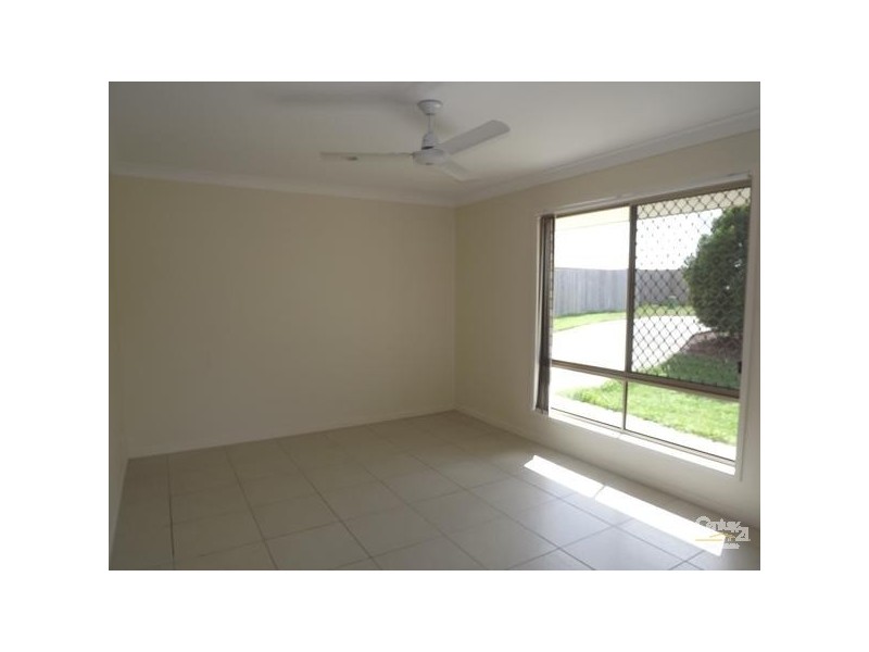 12 Spoonbill Court, Lowood QLD 4311