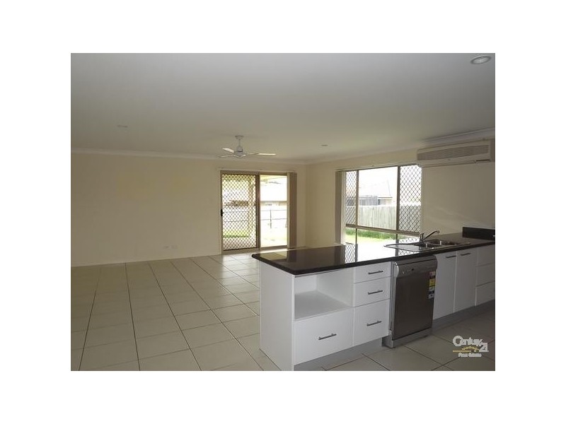 12 Spoonbill Court, Lowood QLD 4311