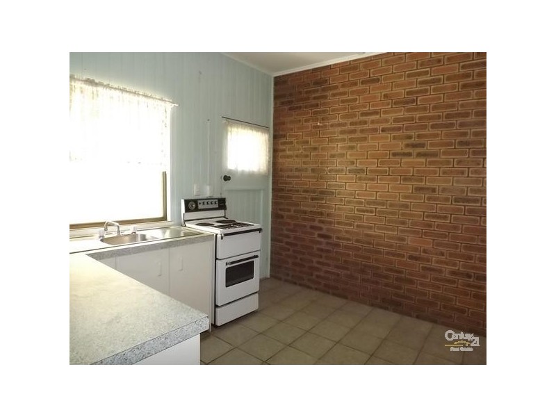 1/1 Daniel Street, Lowood QLD 4311