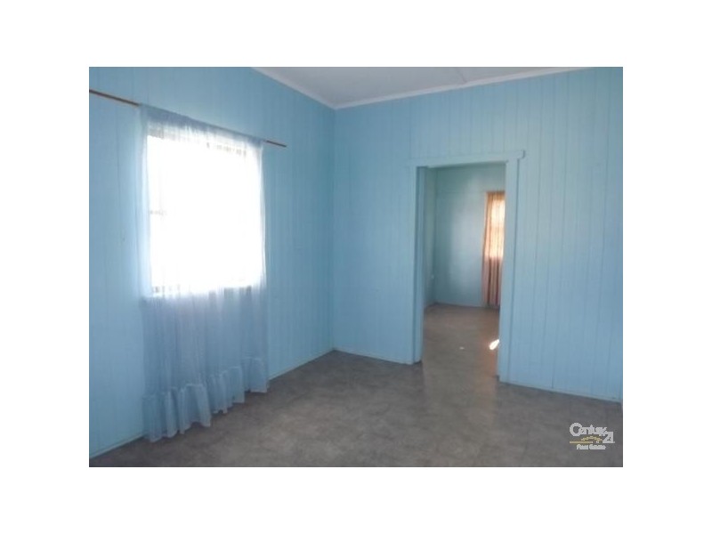 1/1 Daniel Street, Lowood QLD 4311