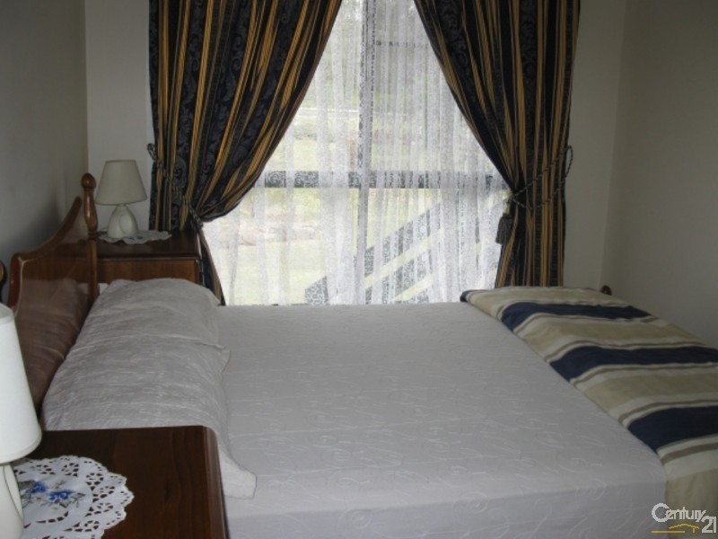 65 Cricket Rd, Regency Downs QLD 4341