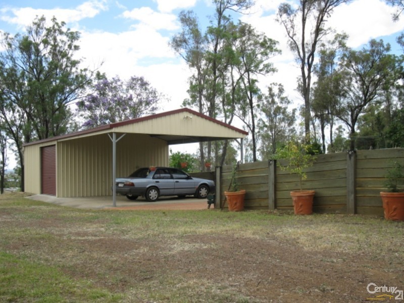 65 Cricket Rd, Regency Downs QLD 4341