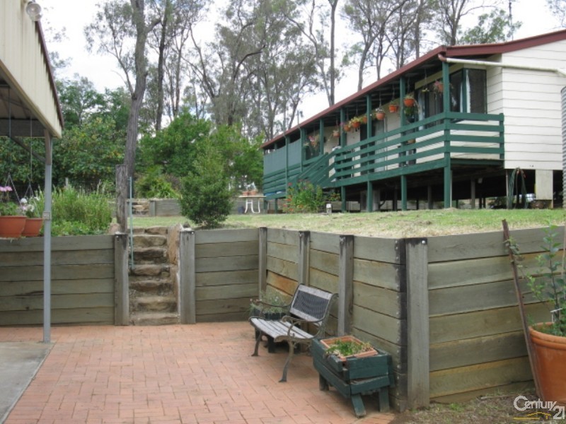 65 Cricket Rd, Regency Downs QLD 4341