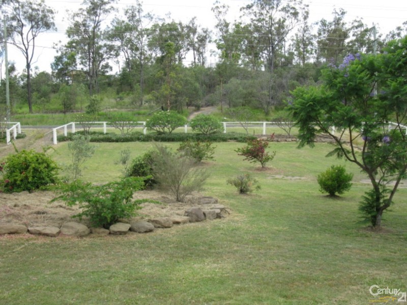 65 Cricket Rd, Regency Downs QLD 4341