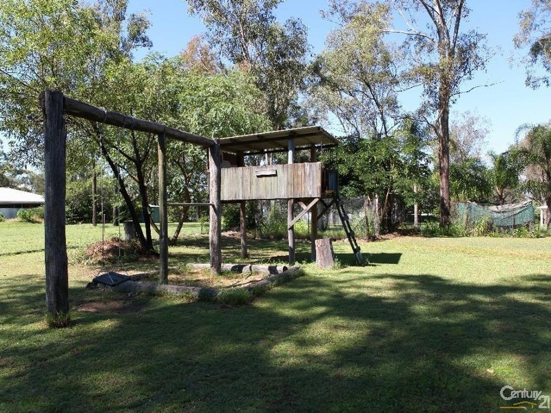 5 Blue Gum, Lowood QLD 4311