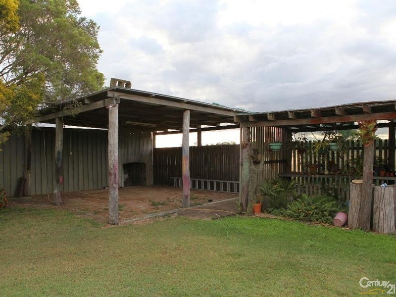 289 Lowood Minden Rd, Tarampa QLD 4311