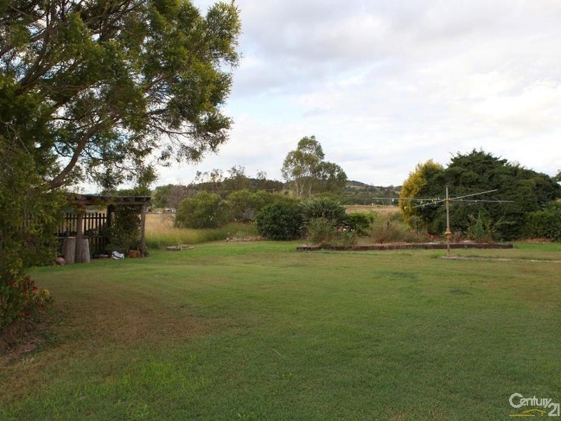 289 Lowood Minden Rd, Tarampa QLD 4311
