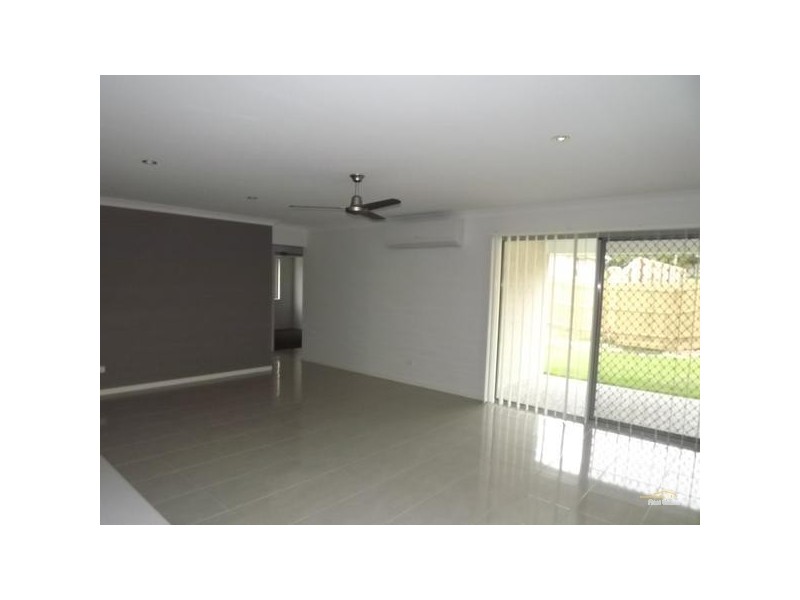 8 Littleford Circuit, Bundamba QLD 4304