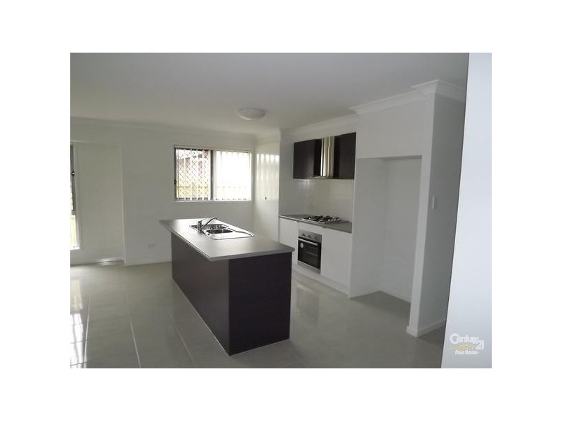 8 Littleford Circuit, Bundamba QLD 4304