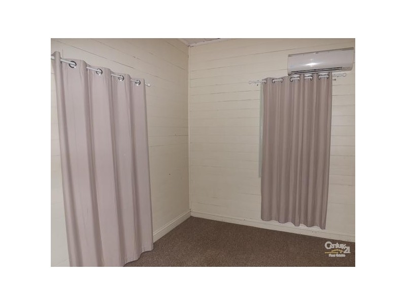 70 Railway Street, Lowood QLD 4311