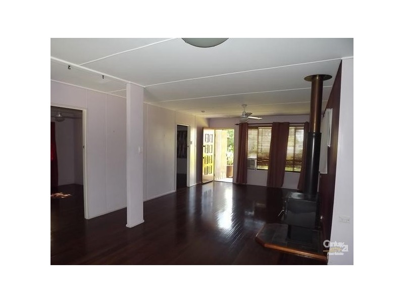 15 Park Street, Lowood QLD 4311