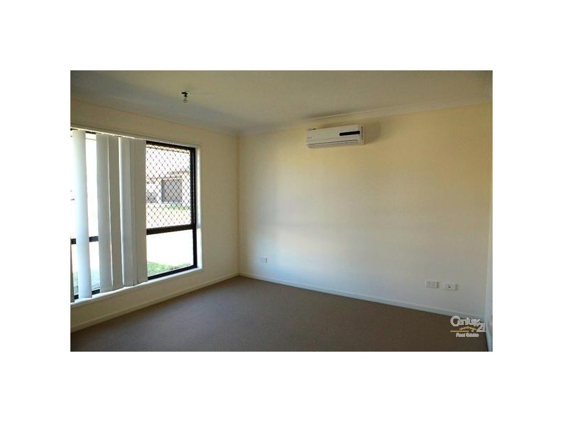 10 Honeyeater Place, Lowood QLD 4311