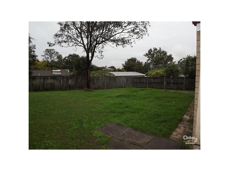 5 Broad Street, Brassall QLD 4305
