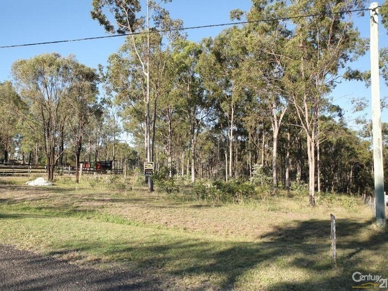 19 Lawrence Crt, Regency Downs QLD 4341