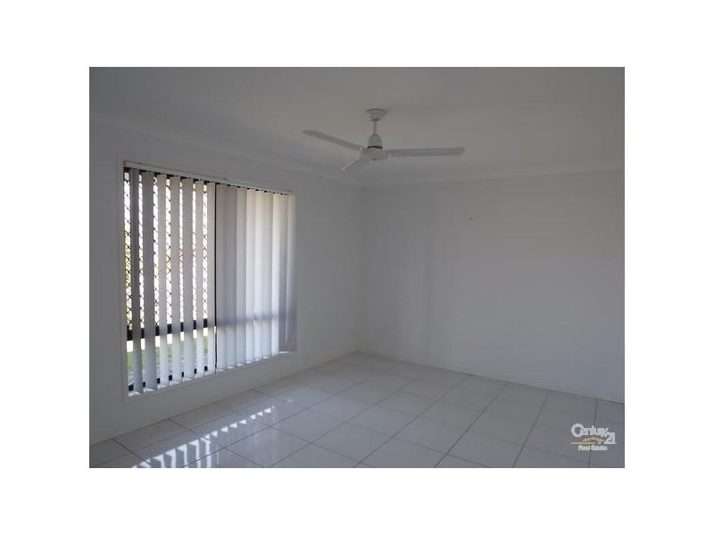 19 Spoonbill Court, Lowood QLD 4311