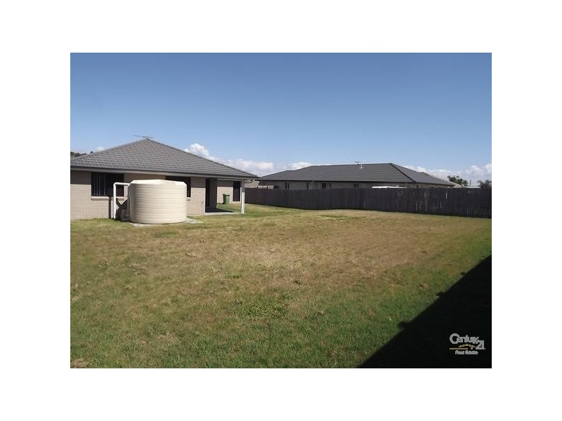 19 Spoonbill Court, Lowood QLD 4311