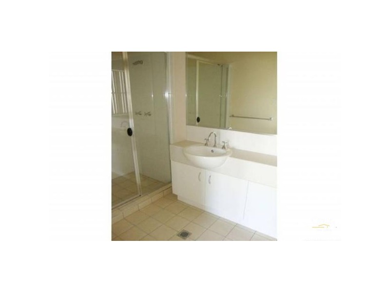 2/9 Harrier Place, Lowood QLD 4311