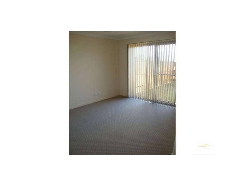 2/9 Harrier Place, Lowood QLD 4311