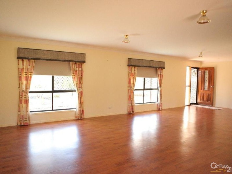 2 Cypress Crt, Brightview QLD 4311