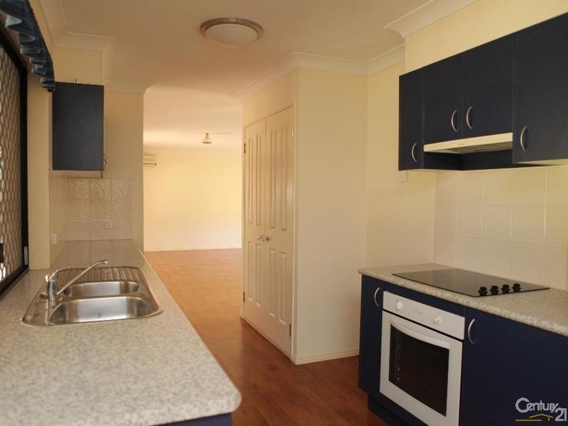 2 Cypress Crt, Brightview QLD 4311