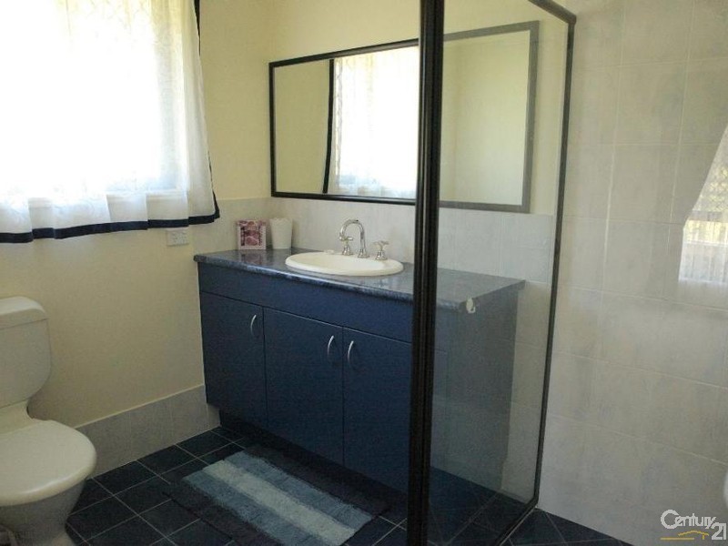 2 Cypress Crt, Brightview QLD 4311