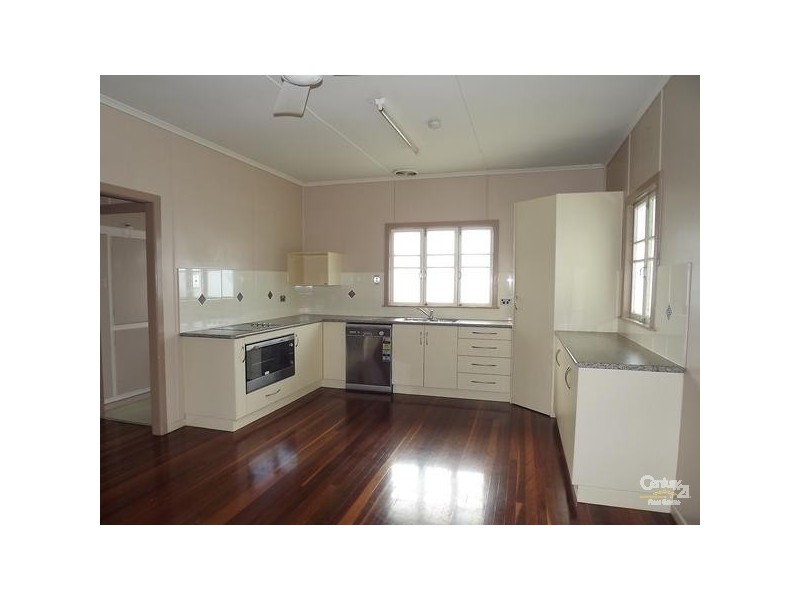 152 Main Street, Lowood QLD 4311