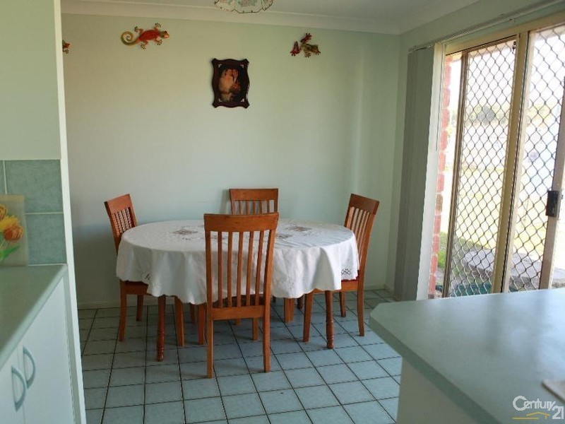 10 Acacia Crt, Plainland QLD 4341