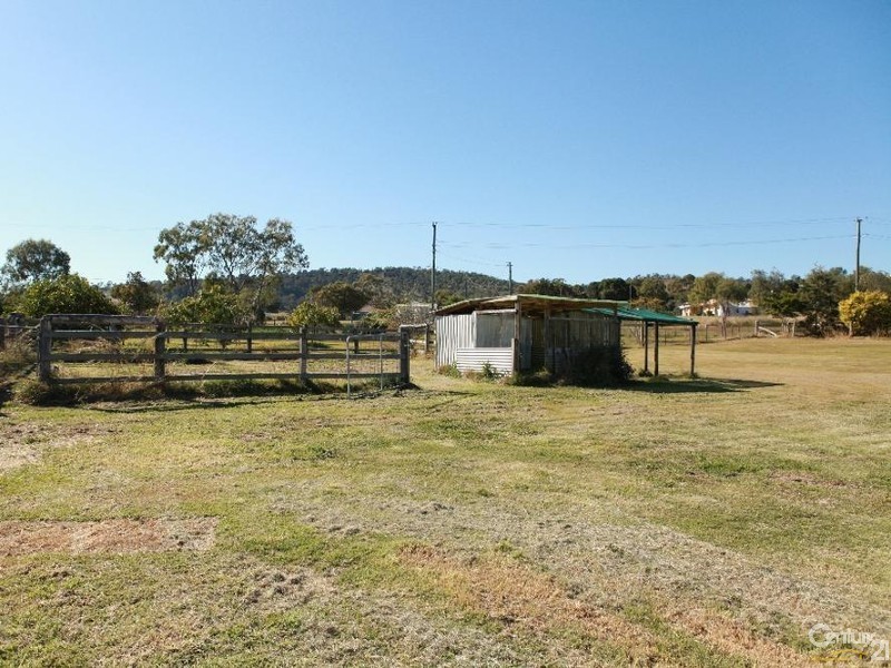 10 Acacia Crt, Plainland QLD 4341