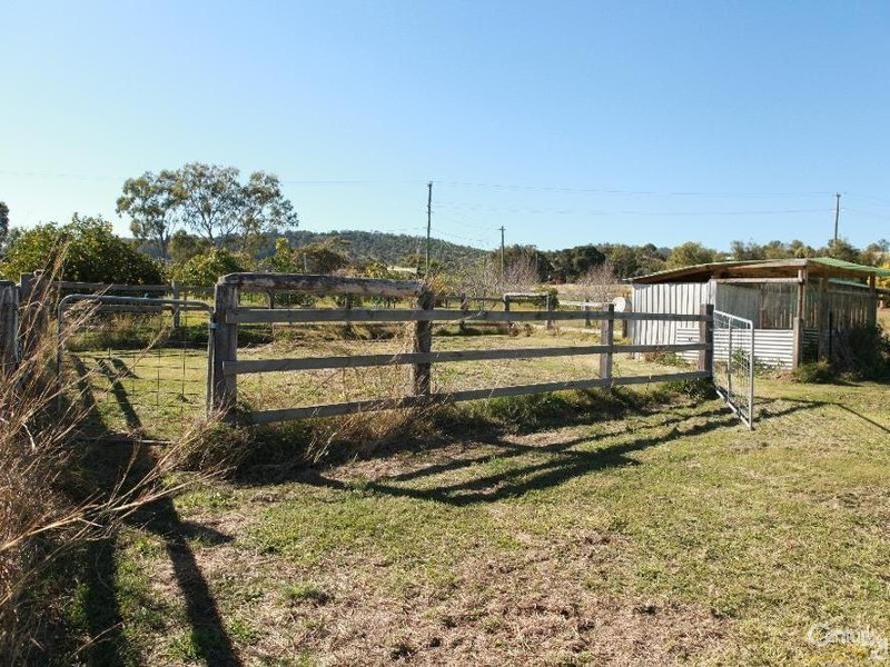 10 Acacia Crt, Plainland QLD 4341