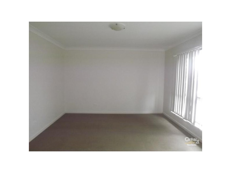 10 Sandpiper Drive, Lowood QLD 4311