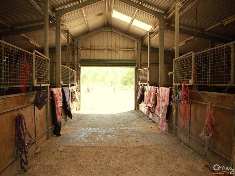 1 Bucknall Crt, Regency Downs QLD 4341