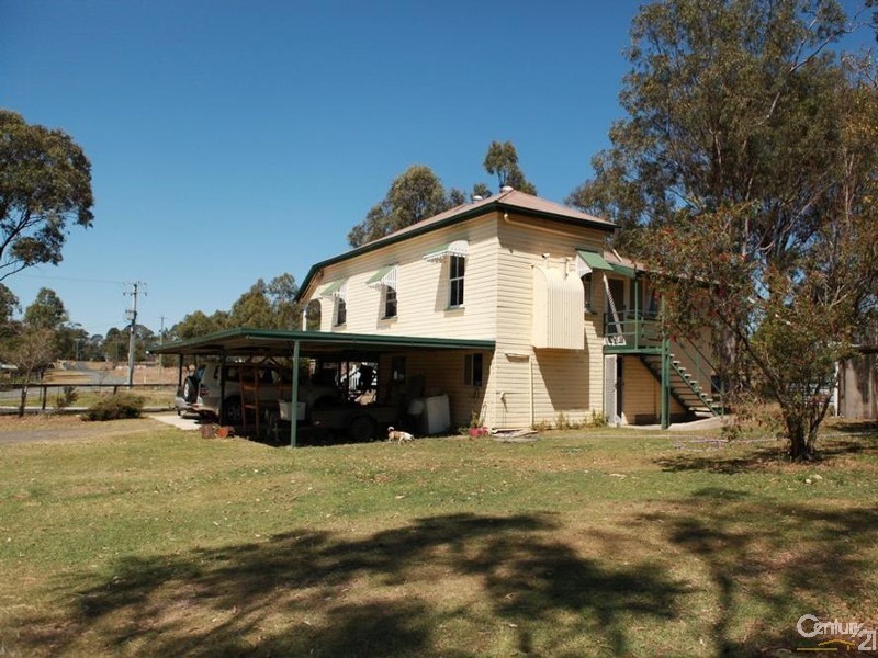 1 Bucknall Crt, Regency Downs QLD 4341