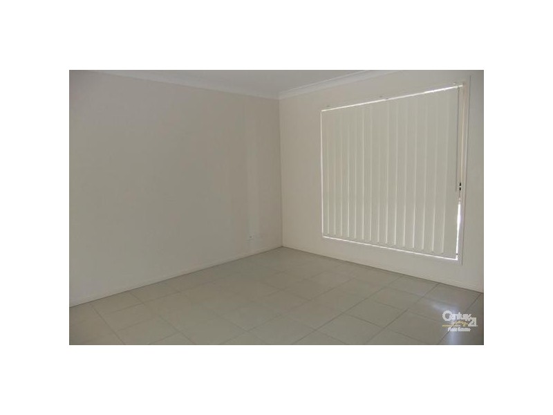 10 Bray Street, Lowood QLD 4311