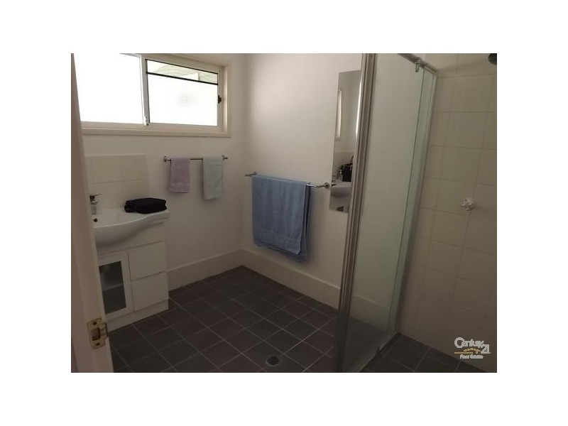 18 Oak Street, Brightview QLD 4311