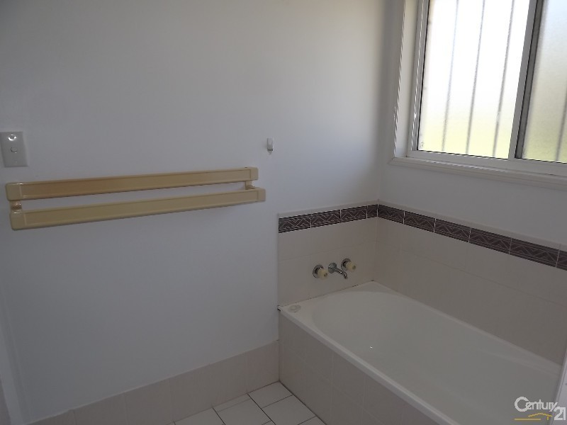 13 Walnut Drive, Brightview QLD 4311