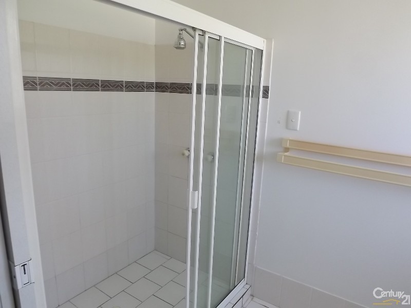 13 Walnut Drive, Brightview QLD 4311