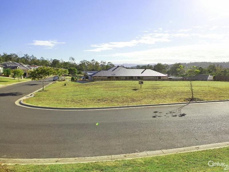 17 Noblewood Crescent, Fernvale QLD 4306